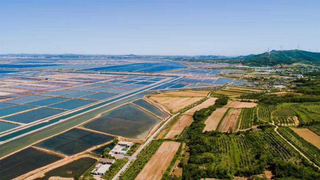 壮哉!大连万亩彩色盐田,就在我们身边