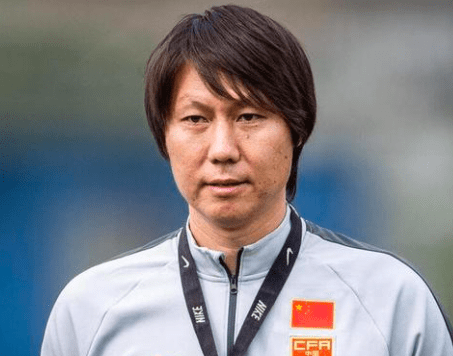 时隔100天,被人民日报点名批评的巴西球星,却有望成为国足奇兵