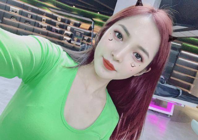 理想:为中式八球发展尽一份力_钟瑶