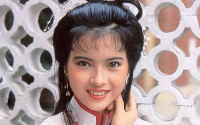 《六指琴魔》里的谭月华,英姿飒爽