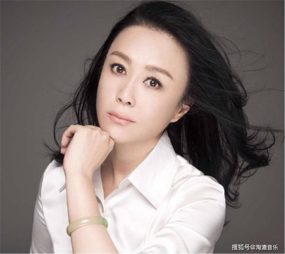 曾经的女神,最美的"妲己"傅艺伟高开低走的人生