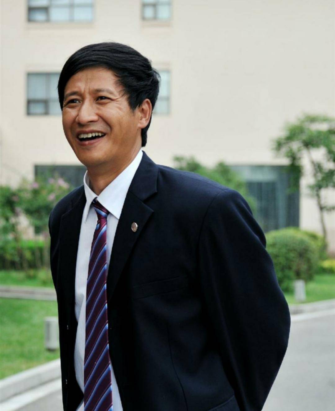 除了《士兵突击》,谁还记得张国强主演的电视剧《永远的忠诚》?