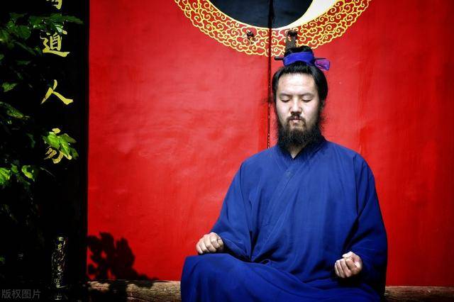 为啥中国神不让恋爱,西方的神却随便,还能生孩子