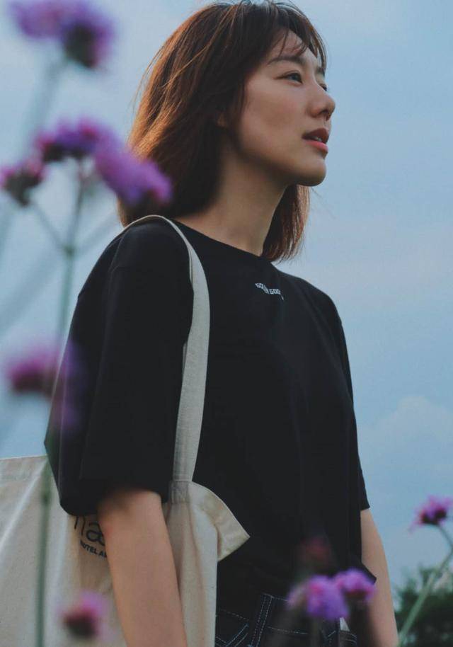 美好生活有千万种模样,不再是主持人的王冠活出了另一种自我.