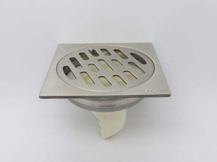 马桶,地漏和洗手池的存水弯没做好,再好用的地漏都有