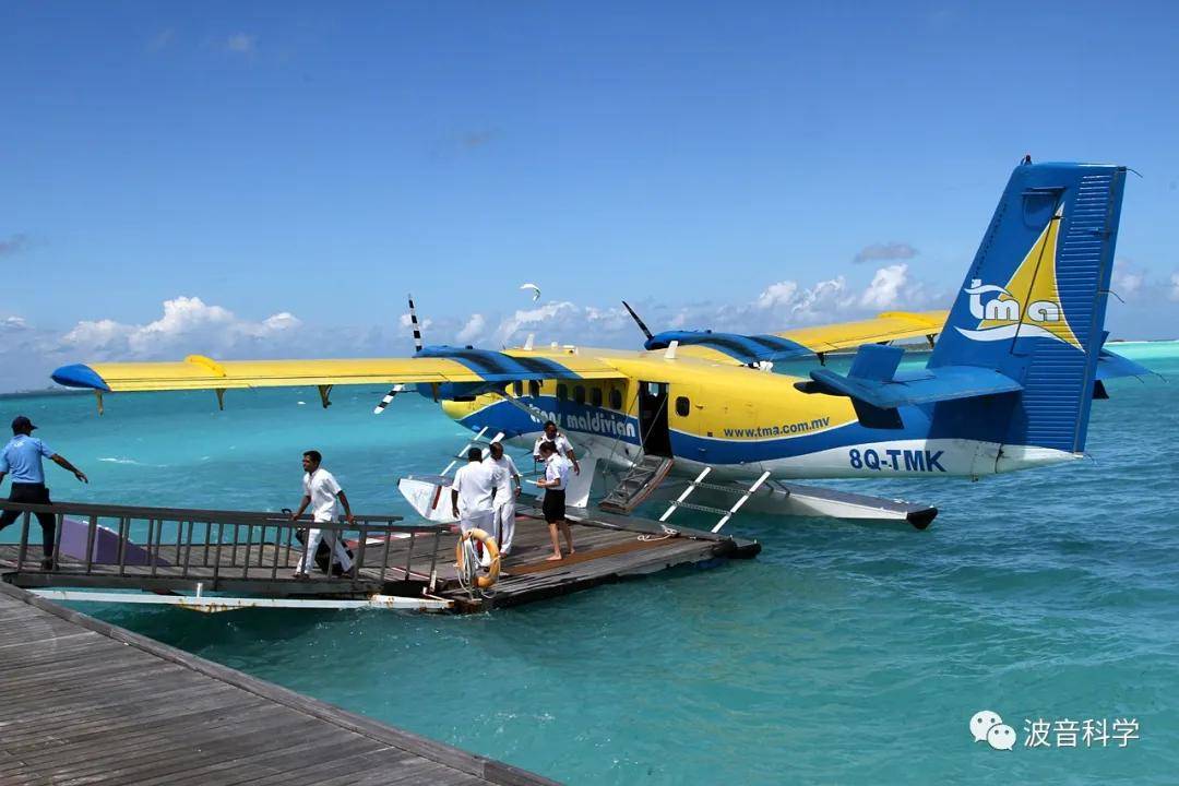 馬爾代夫等高端跳島旅行水上飛機是常用的交通工具起飛並不容易這種