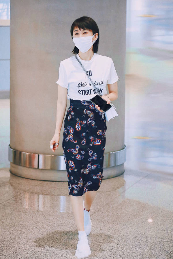 小个子不要只会穿高跟鞋,王子文这3个搭配技巧,轻松时髦还显高_短发