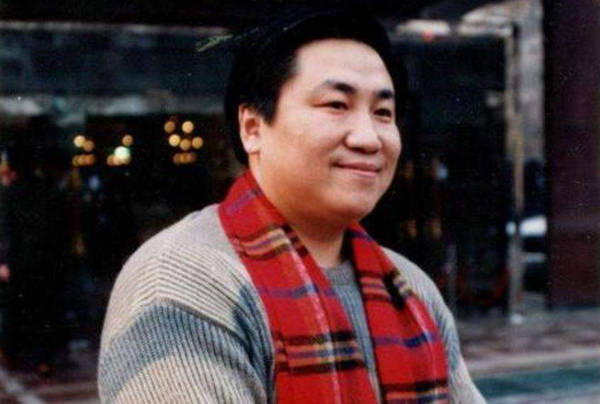 当年崔金泉凭借《笑星传奇》摘得逗哏一等奖的桂冠,马志明的《纠纷》