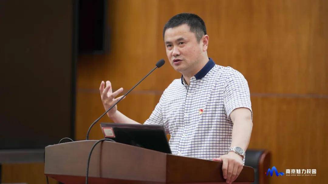 动态丨南京市雨花台区实验小学:不忘初心跟党走 砥砺奋进建新功