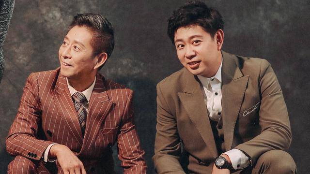 江昌义的饰演者是青年演员王宏.虽然没有走红,但却是非常眼熟的配角.