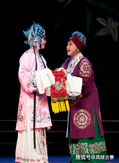 7月4日-5日,新洲区邾城楚剧团将在凤娃古寨戏院进行为期2天的专场文艺