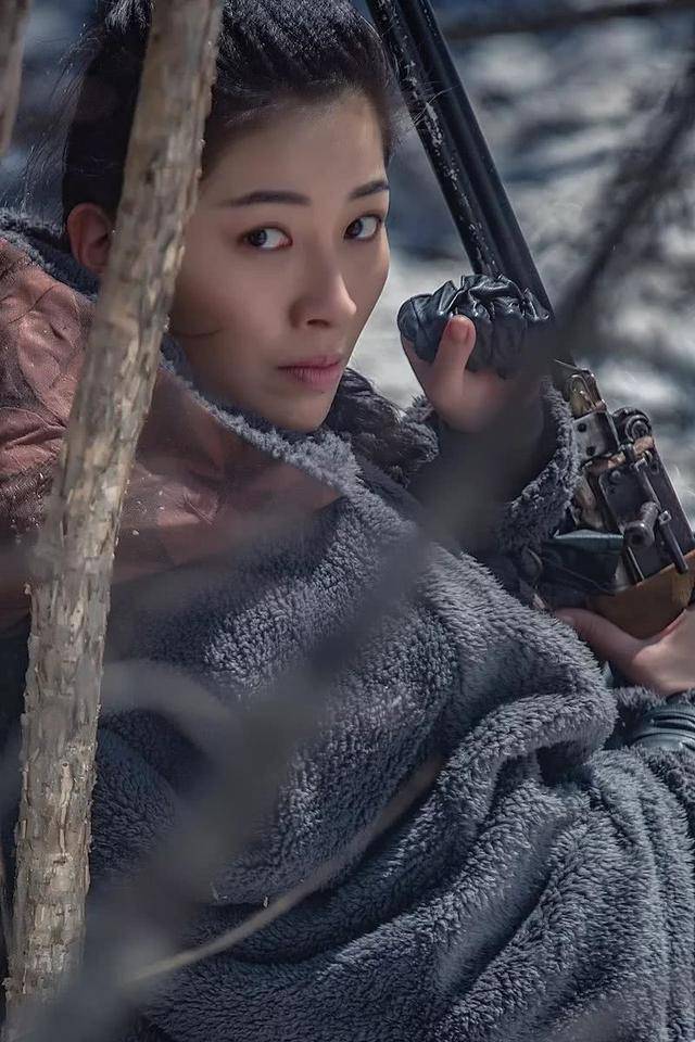 她是东北最美女匪首,最后却在妓院落网,揭秘关东艳匪驼龙之死