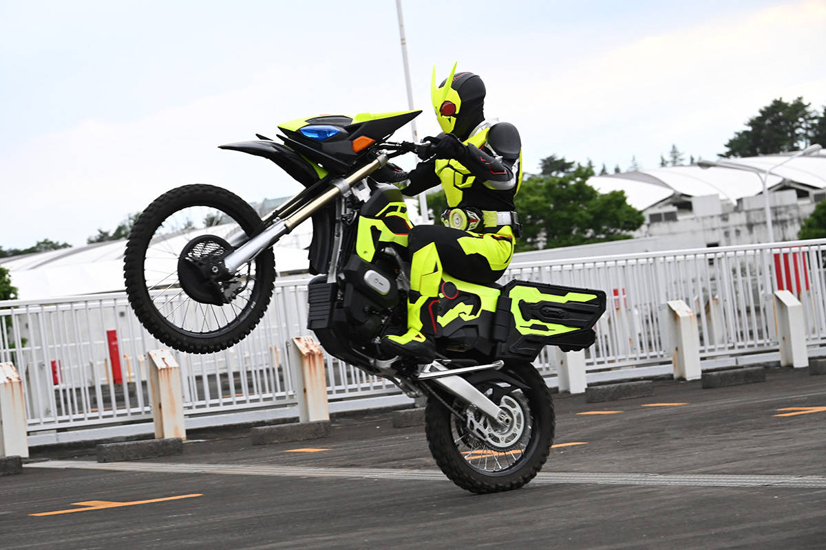 原创假面骑士零一38集亚克零再虐金蝗千骑联手零一虾饺摩托变身