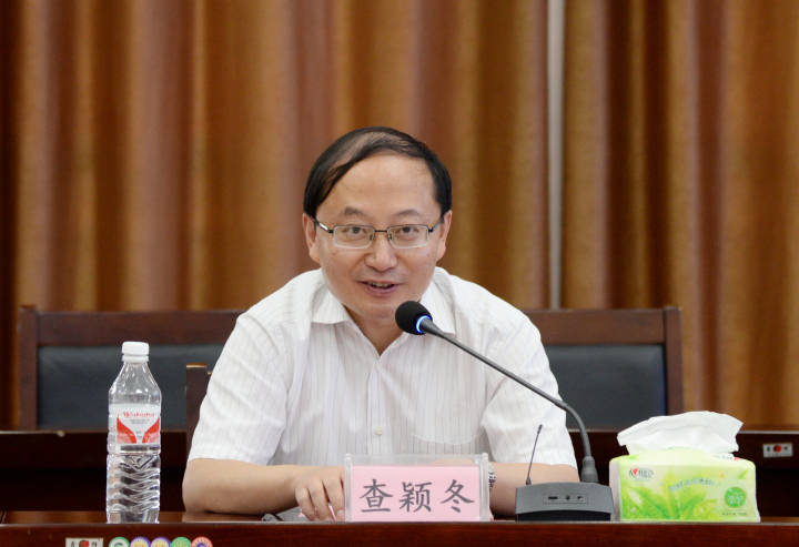 查颖冬在会上说,山石网科通信技术股份有限公司与铜仁多个高校签署