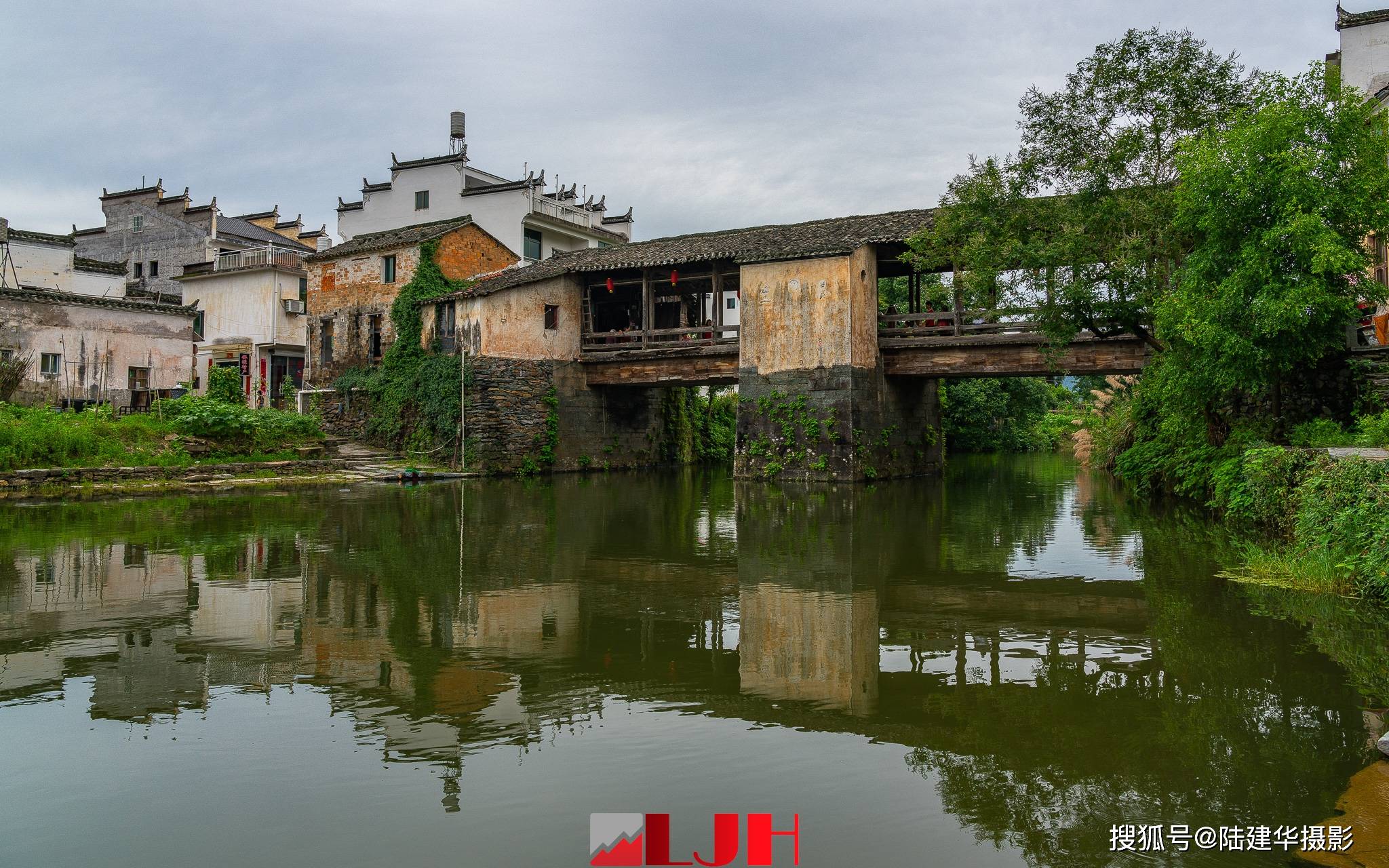 婺源思溪延村依山傍水的古村落这里的明清建筑有很多