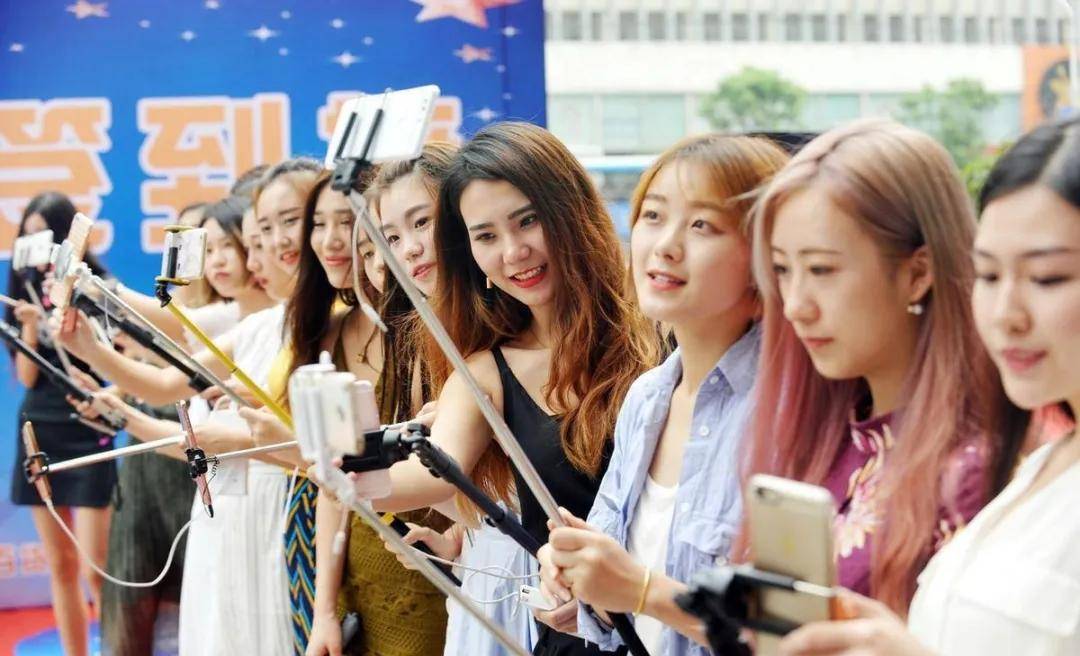 短视频网红推广 来自搜狐网