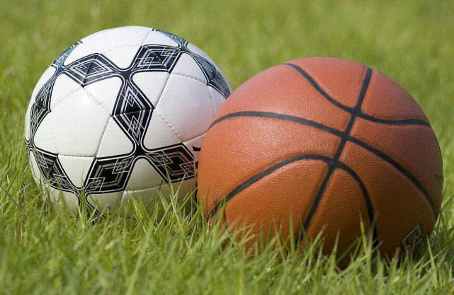 足球pk篮球!到底谁才是你的最爱?