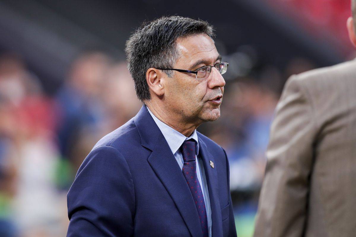 原创逼走梅西巴托梅乌我不会辞职巴萨今夏不换帅盼梅西续约