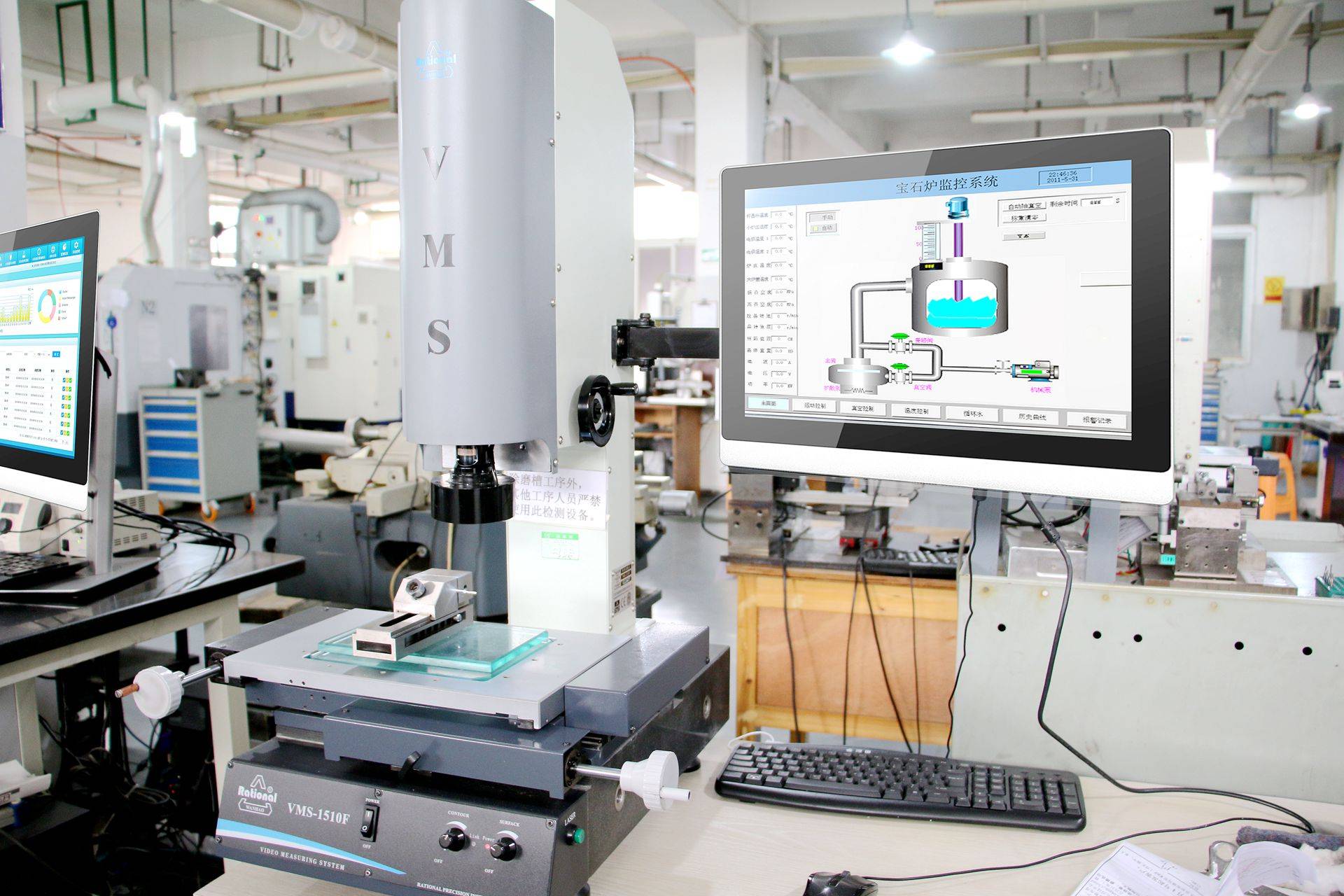 智能电子看板的众多品类中,工业一体机应用车间工位视频sop是怎样的