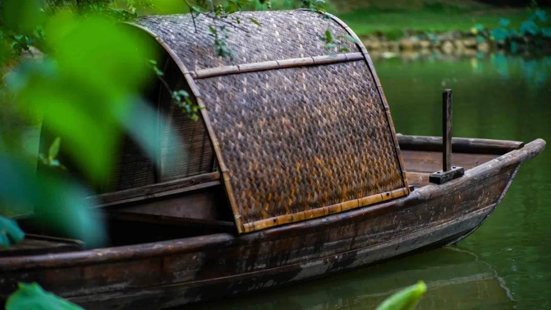 成都最美古风基地的宋代紫薇开了!每天邀请50名网红,摄影师打卡