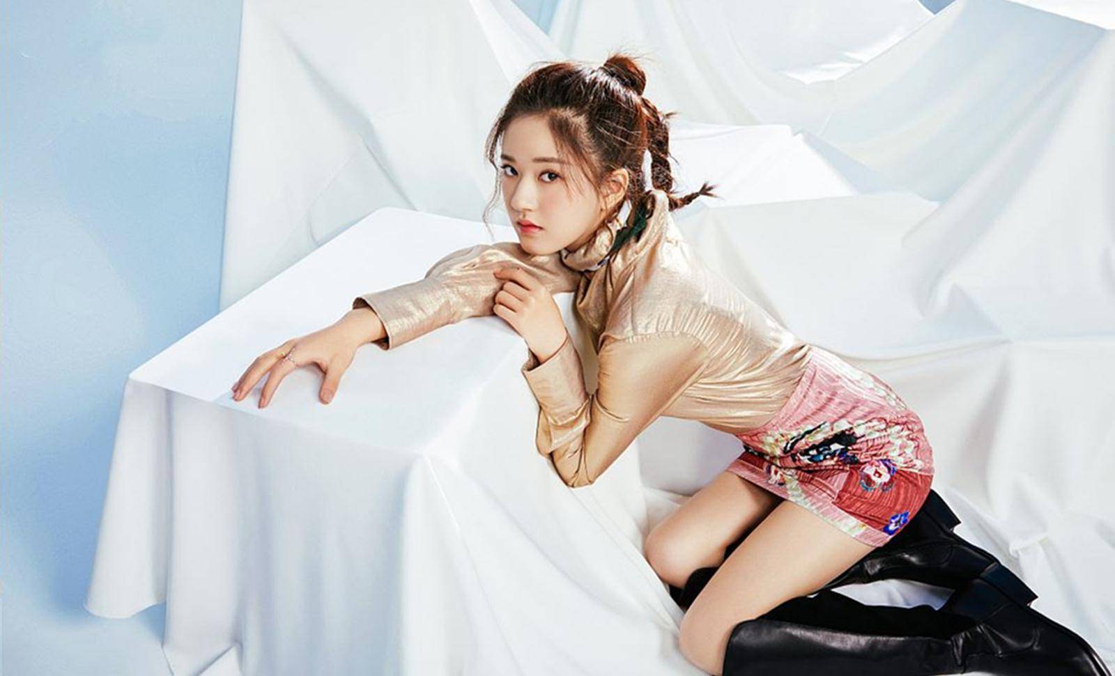 一直以为赵露思是"微胖女神",看清她的全身照后,才发现我错了