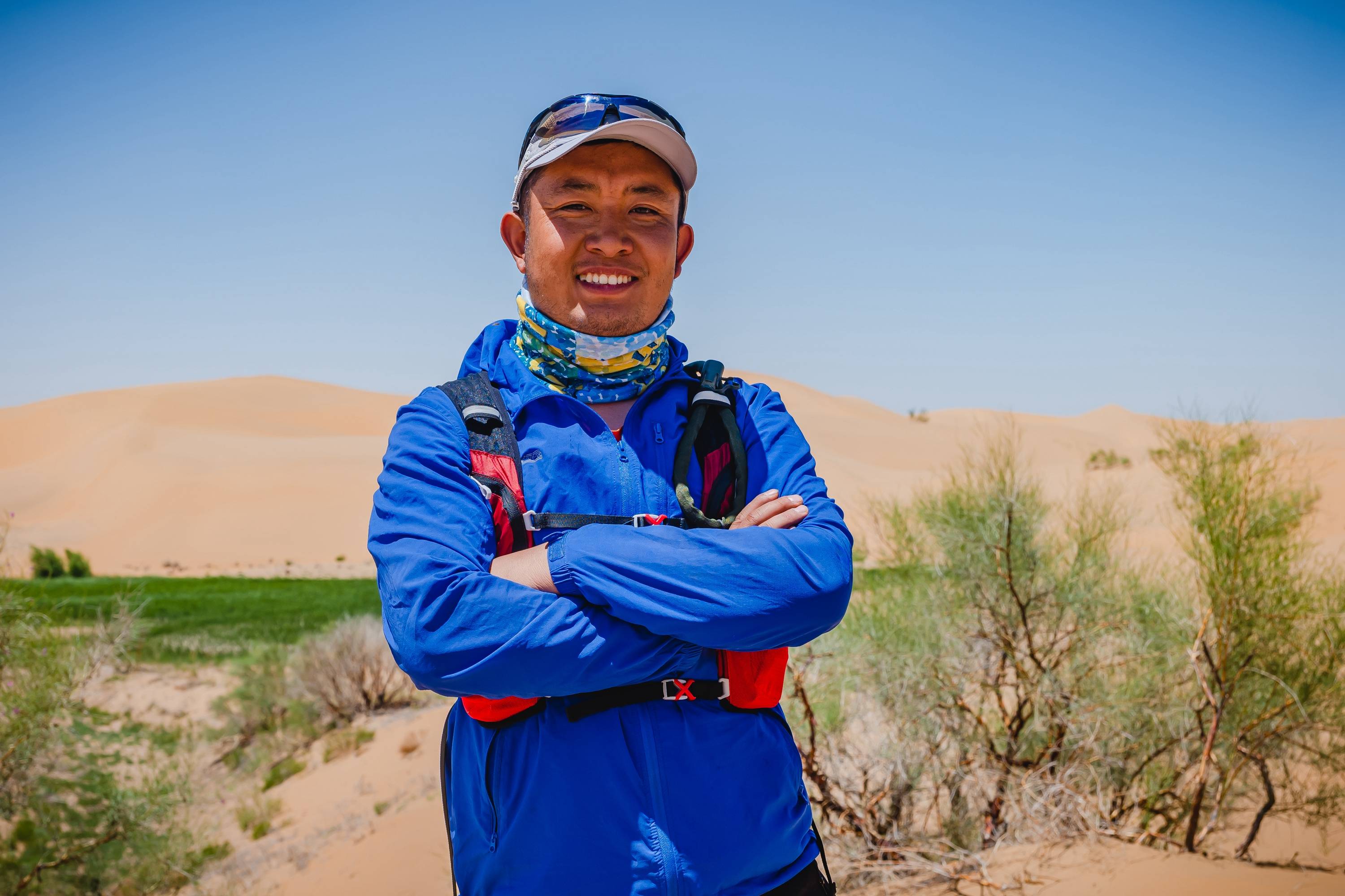 包森布日跟大家伙并无太大的区别,这个蒙古族小伙儿微胖的体型和憨厚