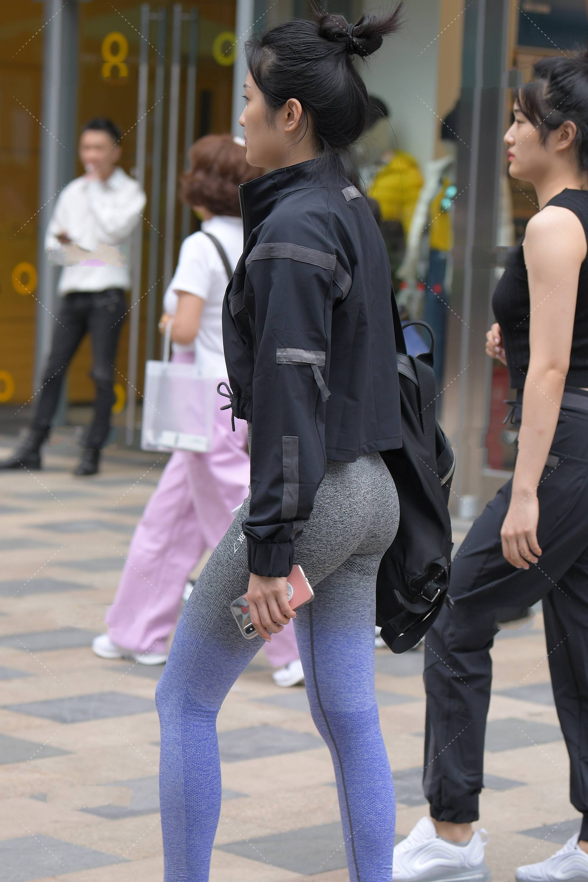 原创韩版宽松夹克简约时尚搭配灰色健美裤运动风十足