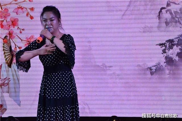 谭敏和贾青夫妻二人演唱《张连卖布》杨荣荣老师秦声飞扬电视大赛十强