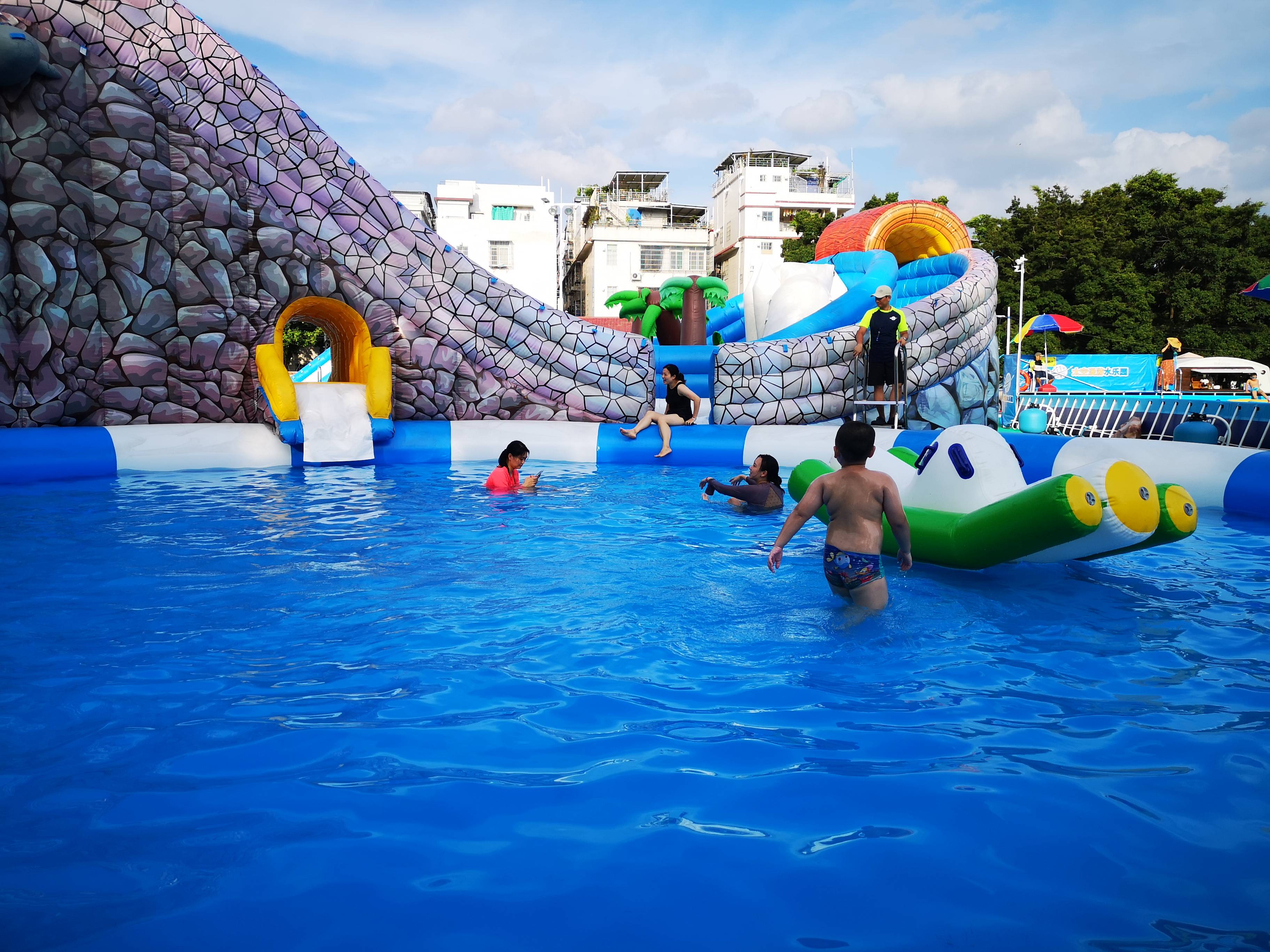 太空漫游水乐园按"八大行星,航天科技,太空探索,互动研学,水流原理"等