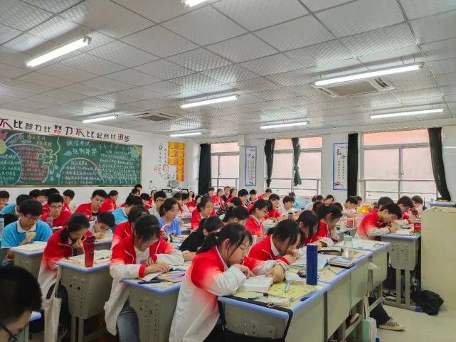 "毛坦厂中学分校—叶集皖西当代中学高考复读班招生啦!