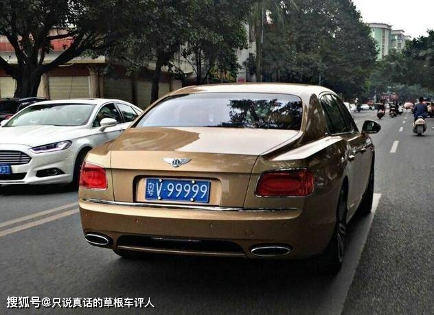 粤n66666成交价130万,粤v88888成交价250万,那粤v99999值多少?