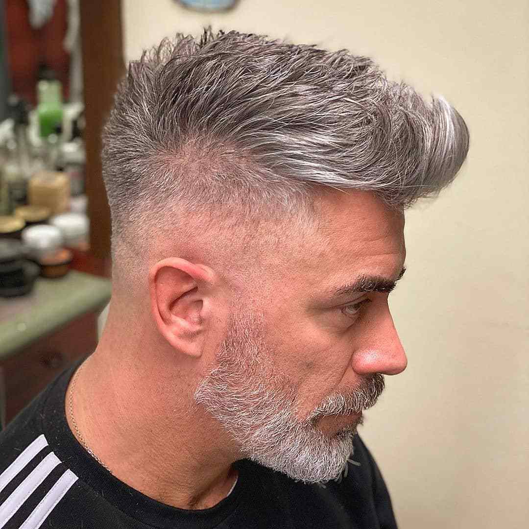 50岁男士理什么发型图片