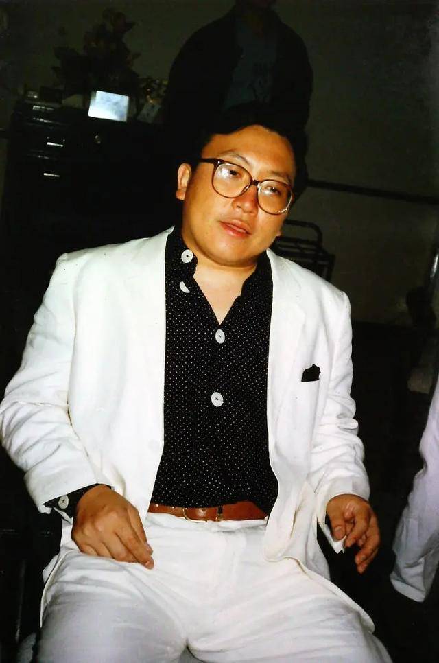 《精装追女仔2》后,王晶开始筹谋《撞邪先生》,可女