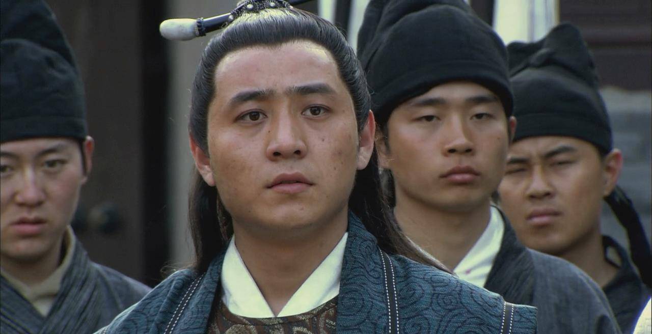 明明是王爷级别,柴进有钱也有地位,为何他要上梁山呢?_殷天锡