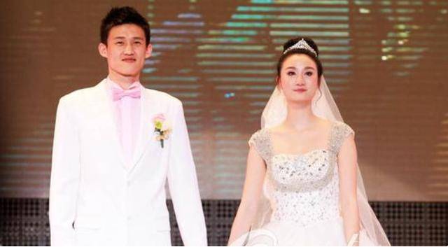 韩硕在易立的婚礼上向徐妙嘉求婚成功,并于2014年结婚