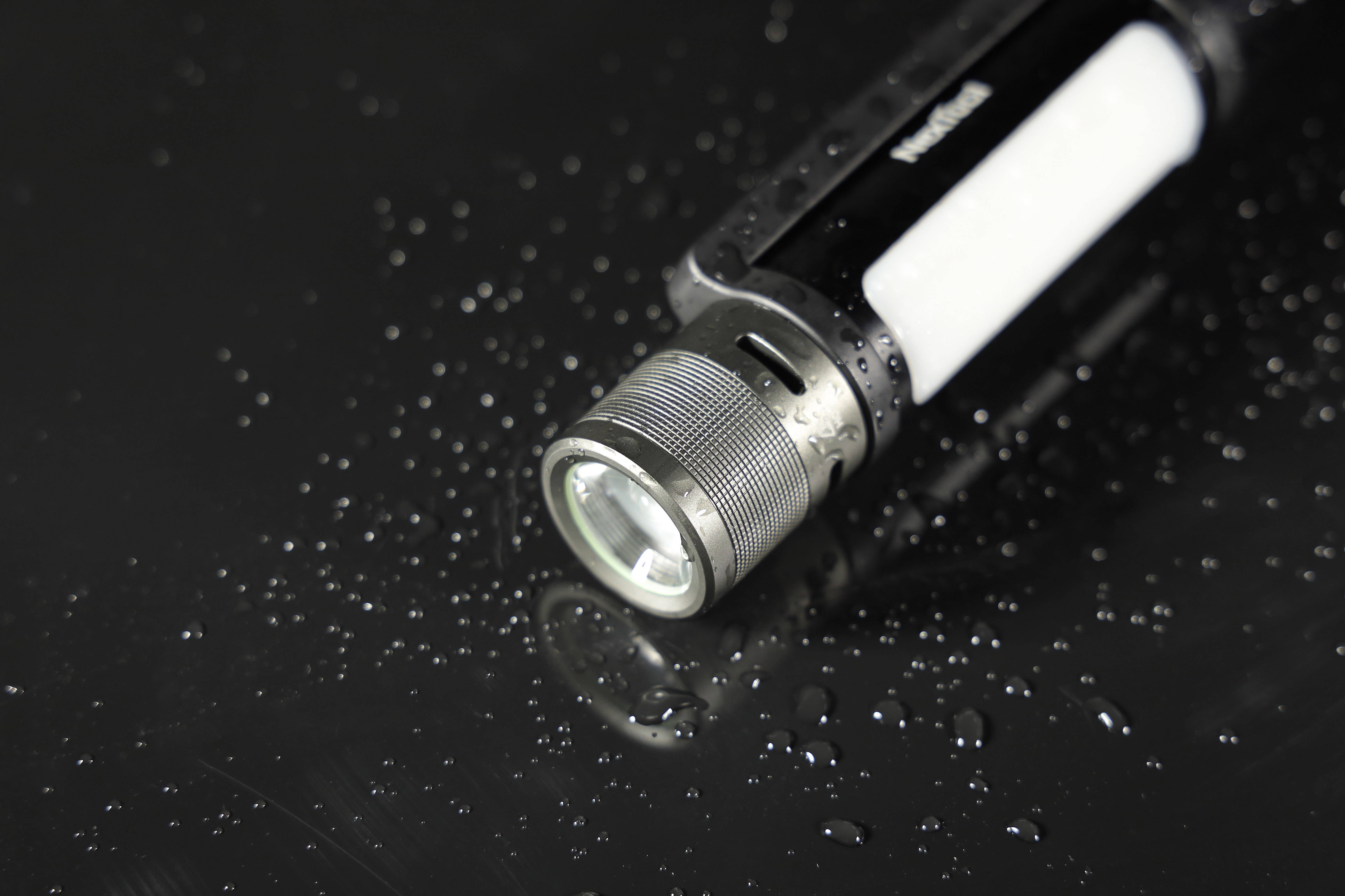 贝爷最爱"安心棒",iphone6尺寸,6合1全能,空手也能荒野求生_手电筒