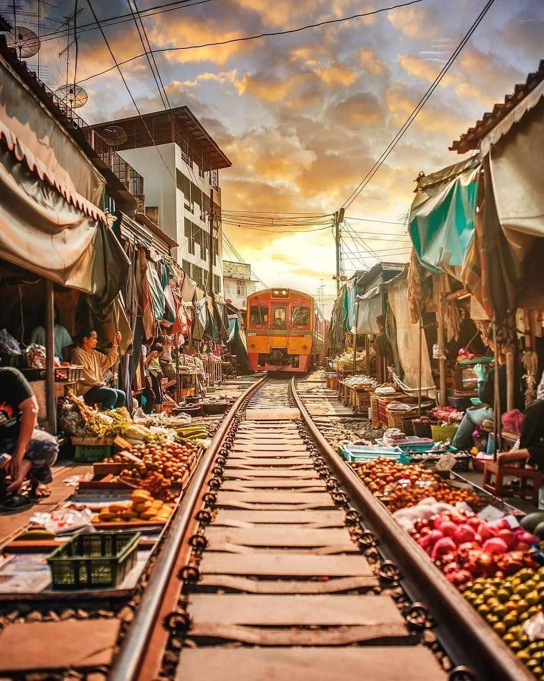 地摊是中国的,也是世界的,各国满满烟火气市集大盘点