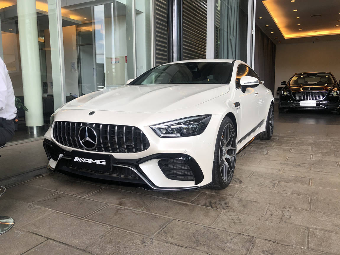 奔驰gt63s amg 先行版 白外黑内