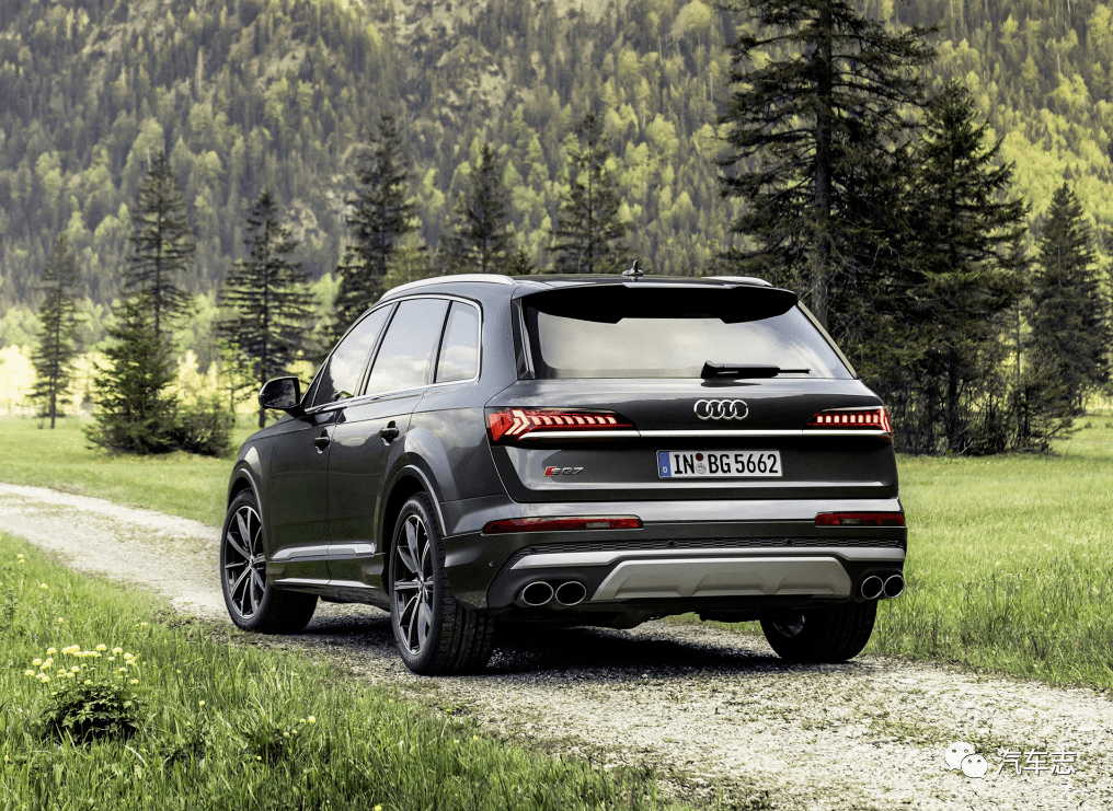 4.0t v8的奥迪sq7,其实没打算把宝马x5 m当对手_搜狐汽车_搜狐网