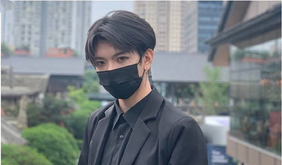 七鹤大人扇贝事件怎么回事 七鹤大人全脸照片无口罩-团团金服