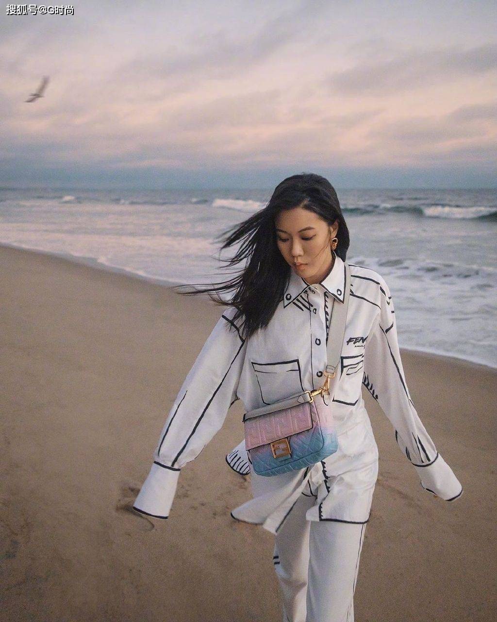 香港博主的日常穿搭分享,舒适随意的港风穿搭