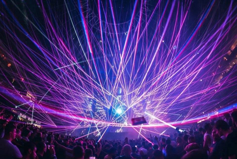 诠释多种trance音乐风格的有机融合突破空间限制以更强的包容性,适应