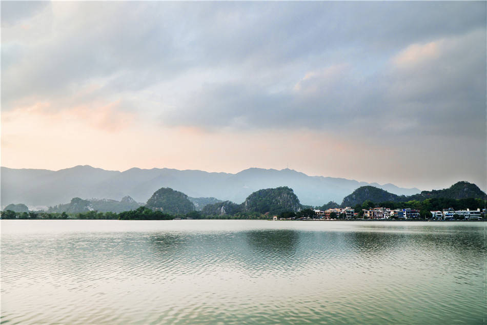 原创粤西行肇庆七星岩景观城市的山水园林格局