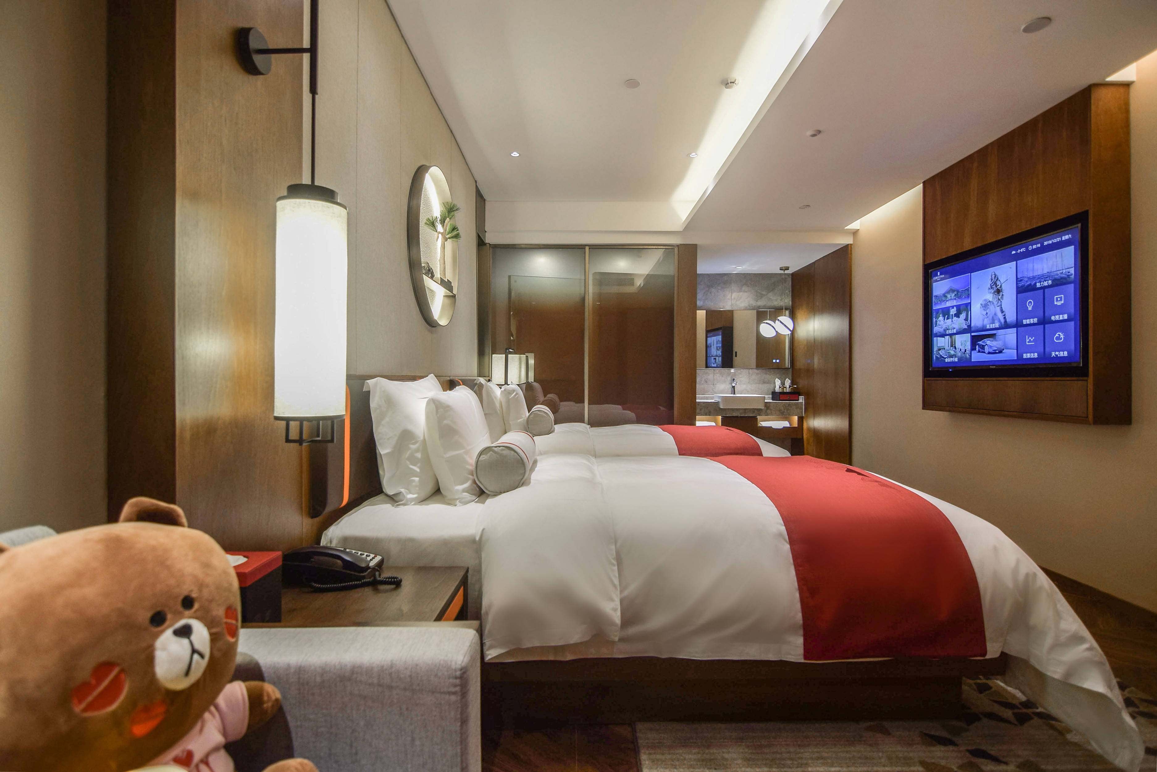 到西安的时候好友已经在酒店等候多时了,叫西安丽橙逸酒店,很不错