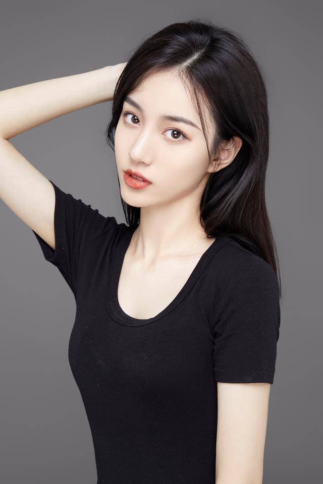 位列北影表演系女生三甲,紧跟夏梦张子枫,唯一素人王梓莼太厉害