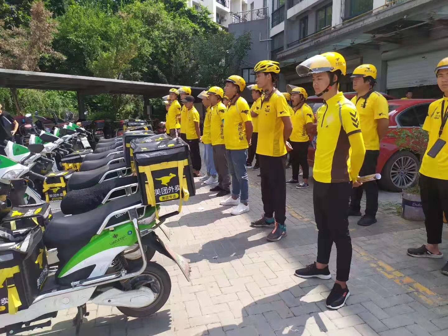 跑外卖租用雷风锂电池,合适吗?_电动车