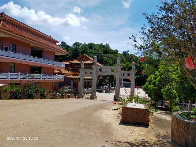 广东潮阳:西山风吹岩,风景美如画