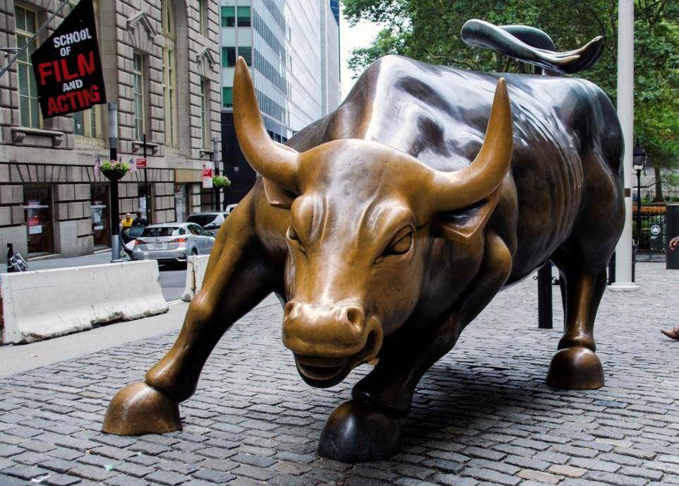 牛市真来了？面对急涨暴跌，大家都在问股票的时候，我们该咋办？