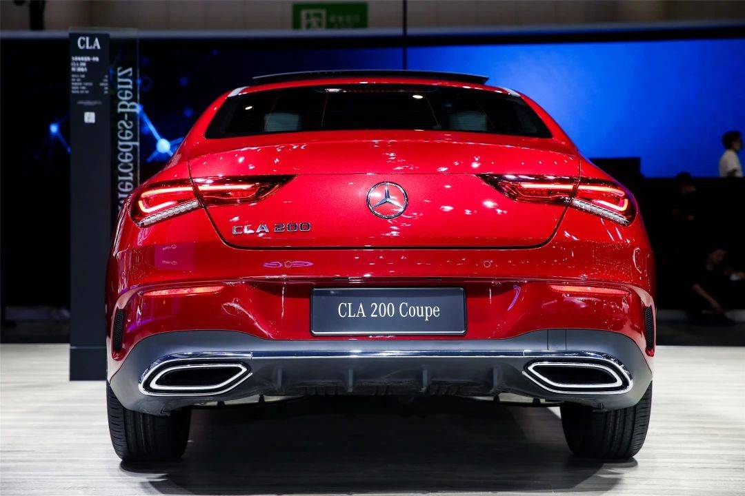 2020成都车展梅赛德斯奔驰乘风破浪