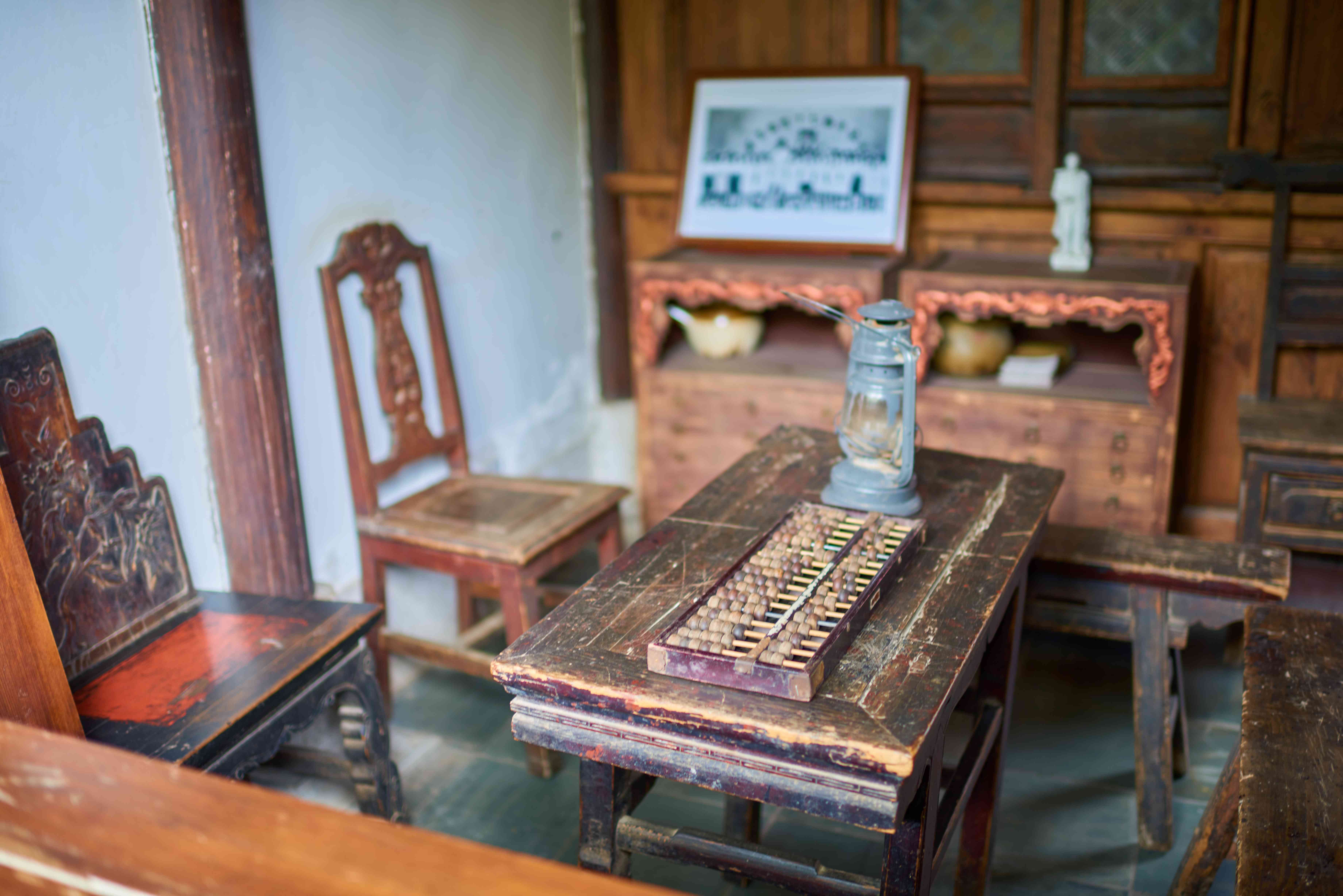 位于甬道上的聂耳故居虽经历的改造翻新,但这里还是年少时的聂耳成长